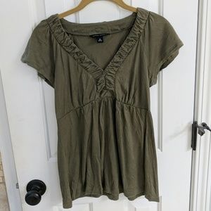 Banana republic t shirt